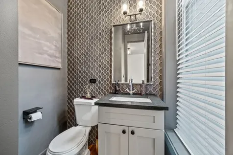 4732 South Evans Avenue Chicago IL 60615