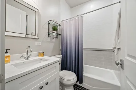 4732 South Evans Avenue Chicago IL 60615