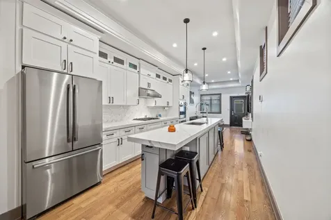 4732 South Evans Avenue Chicago IL 60615
