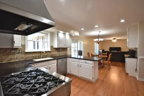 6N264 Weber Drive St. Charles IL 60174