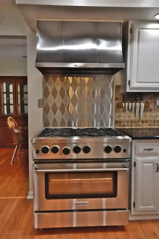 6N264 Weber Drive St. Charles IL 60174