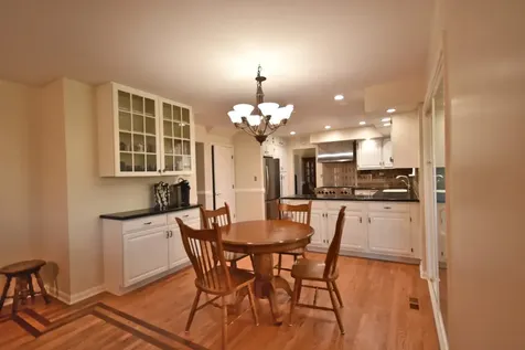 6N264 Weber Drive St. Charles IL 60174