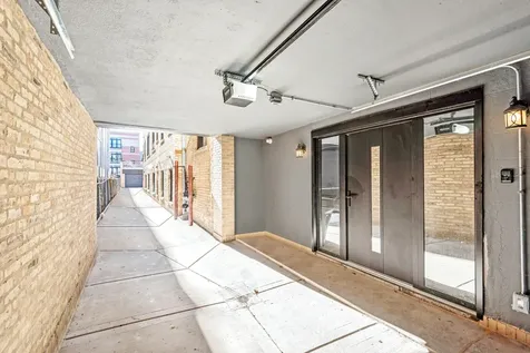 1535 West Estes Avenue Chicago IL 60626