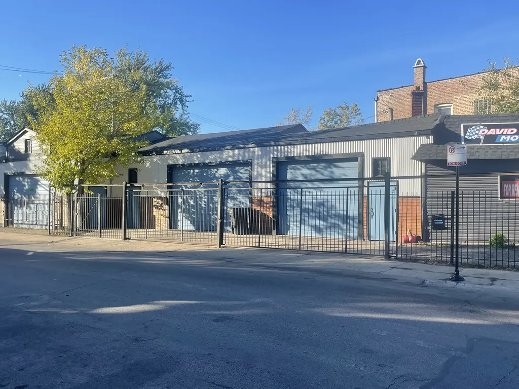 1916 South Pulaski Road Chicago IL 60623