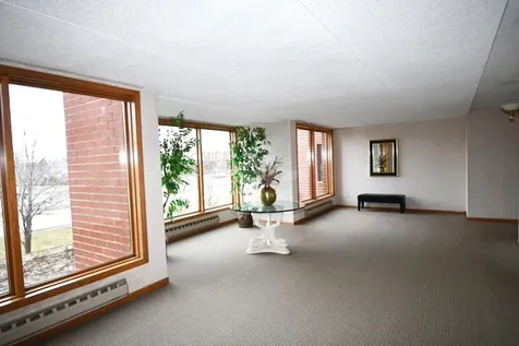 1S045 Spring Road Oakbrook Terrace IL 60181