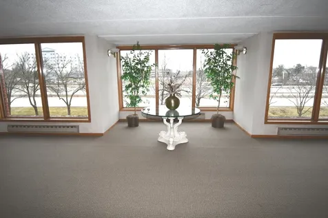 1S045 Spring Road Oakbrook Terrace IL 60181