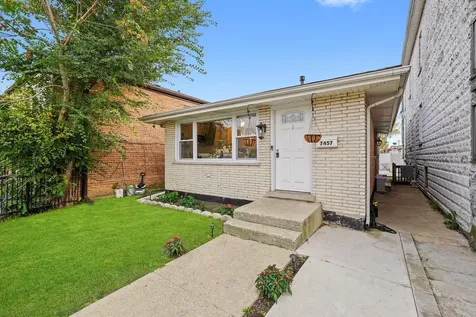 7457 West 64th Street Summit IL 60501