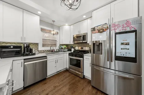 7457 West 64th Street Summit IL 60501