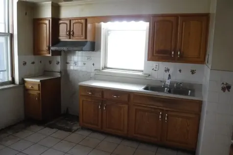 6625 South Woodlawn Avenue Chicago IL 60637