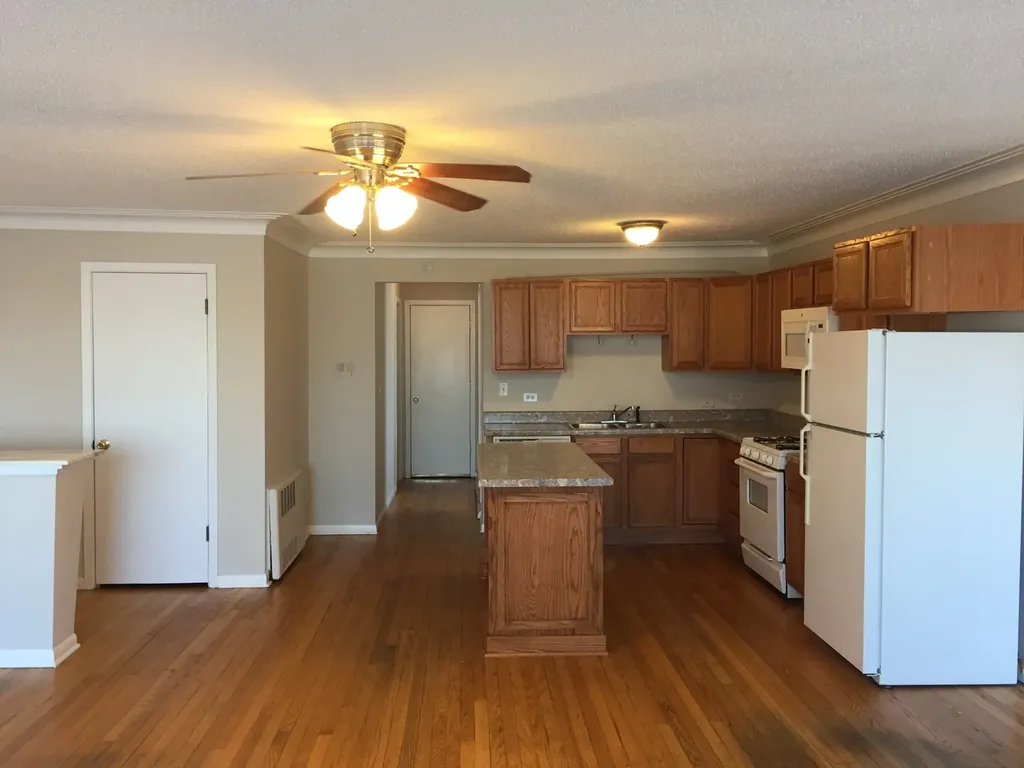 6037 West Belmont Avenue Chicago IL 60634