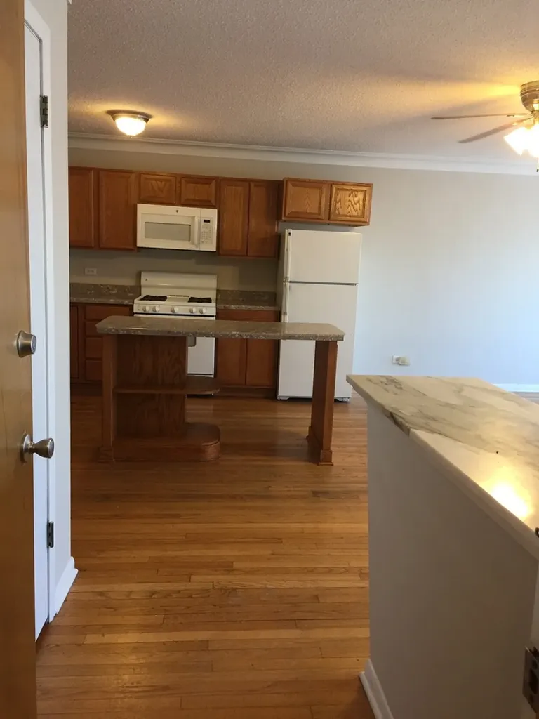 6037 West Belmont Avenue Chicago IL 60634