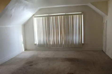 1616 Victoria Avenue North Chicago IL 60064