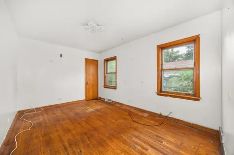 119 East 146th Street Riverdale IL 60827