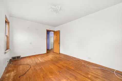 119 East 146th Street Riverdale IL 60827