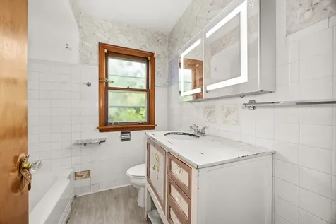 119 East 146th Street Riverdale IL 60827