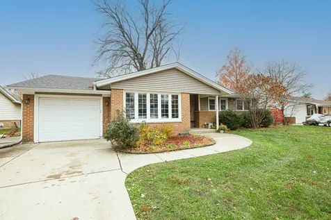225 Placid Way Elk Grove Village IL 60007