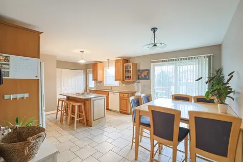 225 Placid Way Elk Grove Village IL 60007