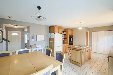 225 Placid Way Elk Grove Village IL 60007