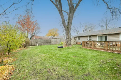 225 Placid Way Elk Grove Village IL 60007