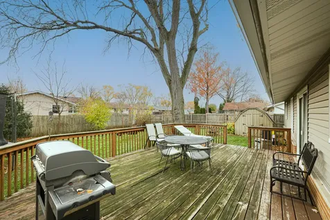 225 Placid Way Elk Grove Village IL 60007