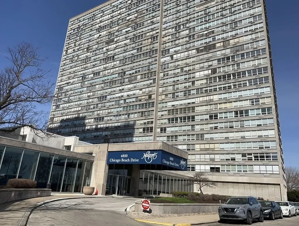 4800 South Chicago Beach Drive Chicago IL 60615