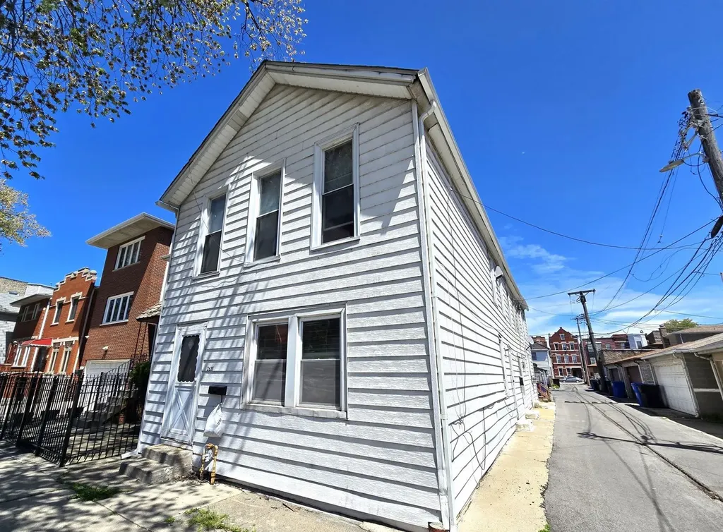 2631 South Shields Avenue Chicago IL 60616