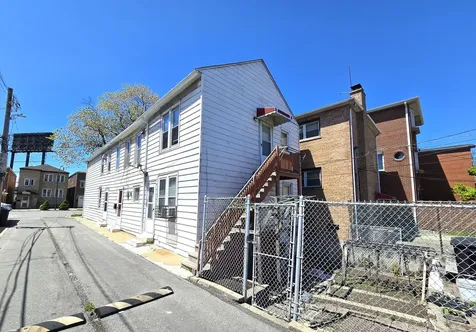 2631 South Shields Avenue Chicago IL 60616