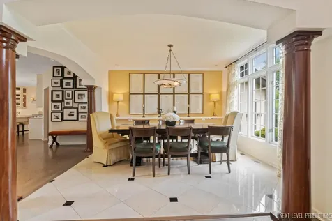 203 Settlers Court Naperville IL 60565