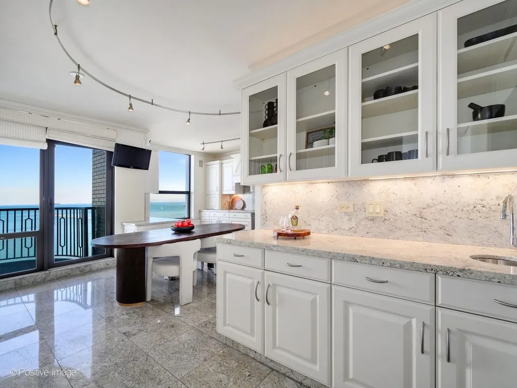 1040 North Lake Shore Drive Chicago IL 60611