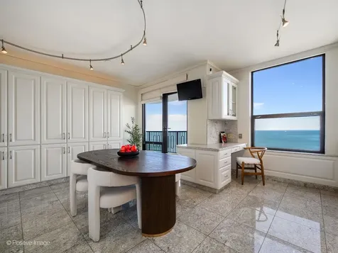 1040 North Lake Shore Drive Chicago IL 60611