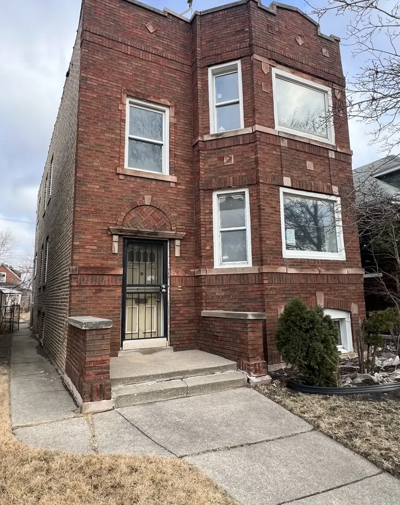 5426 West Flournoy Street Chicago IL 60644