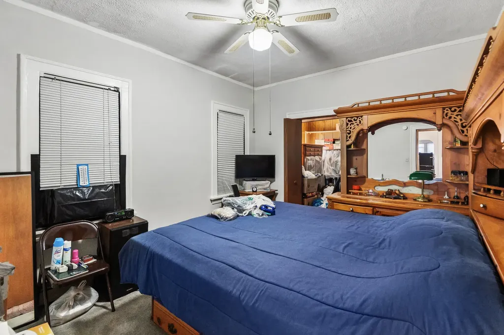 6420 North Western Avenue Chicago IL 60645