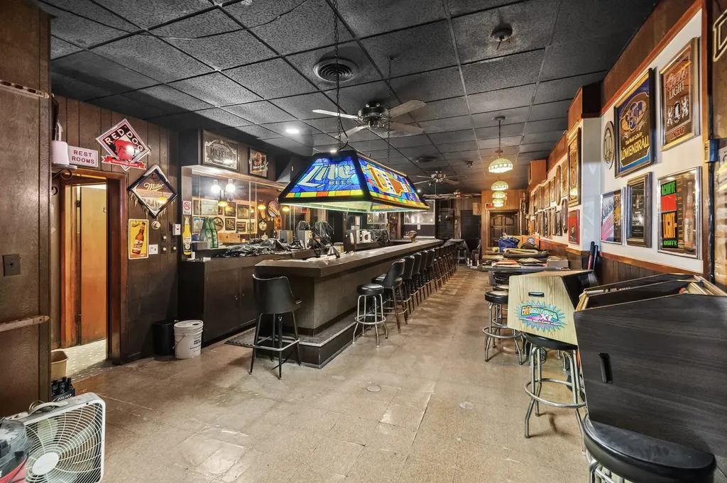6420 North Western Avenue Chicago IL 60645