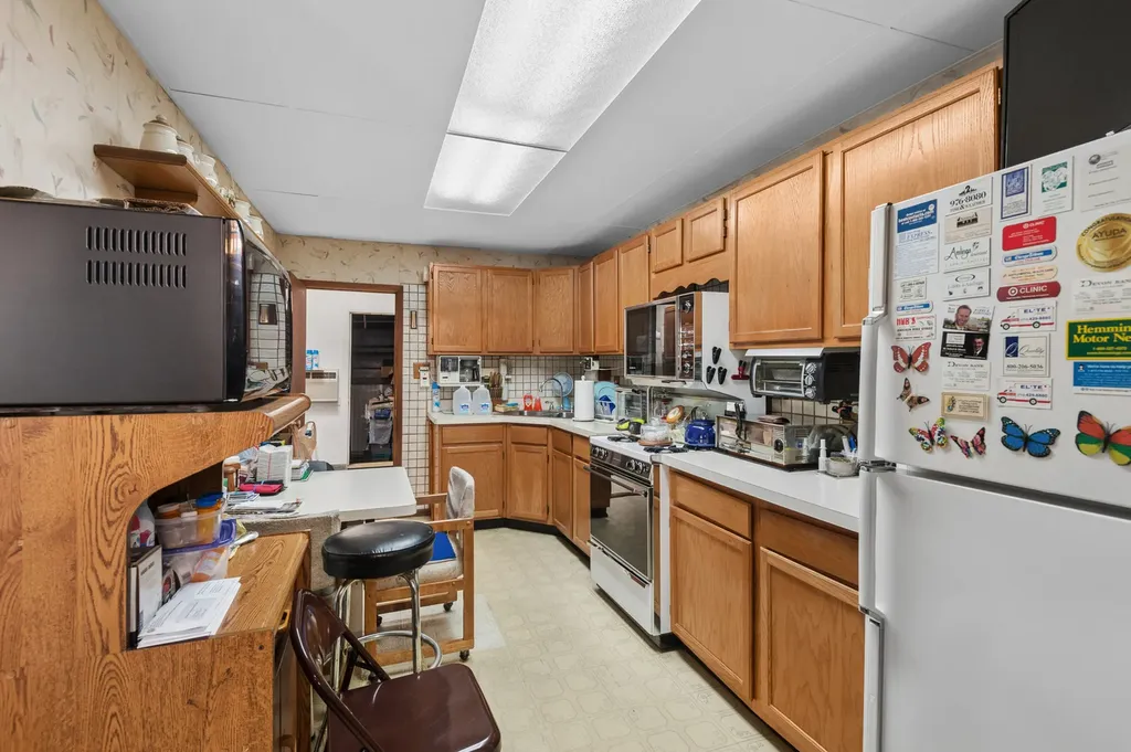 6420 North Western Avenue Chicago IL 60645