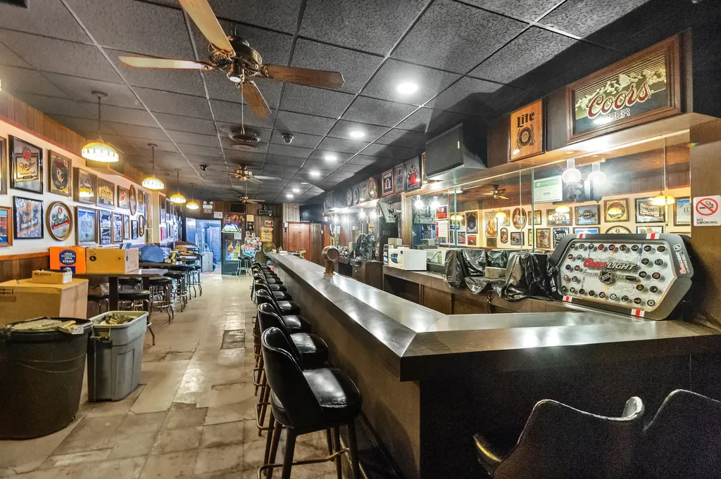 6420 North Western Avenue Chicago IL 60645