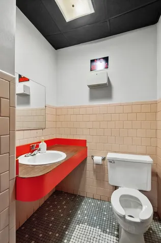 6420 North Western Avenue Chicago IL 60645
