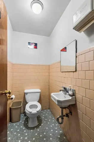 6420 North Western Avenue Chicago IL 60645