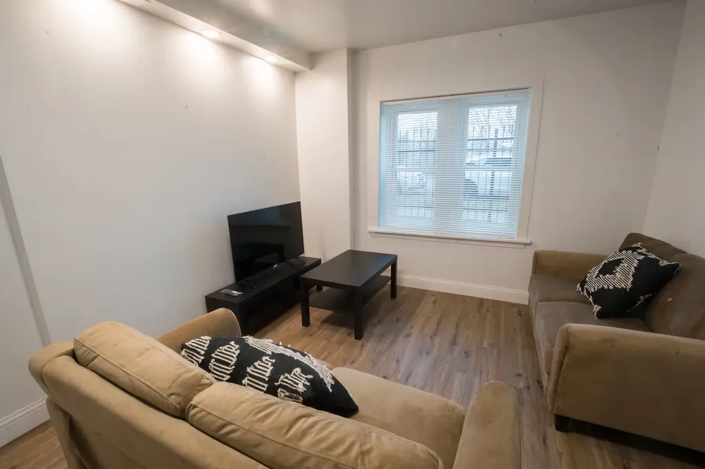 3948 West Congress Parkway Chicago IL 60624