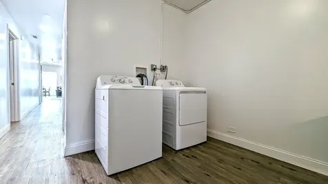 3948 West Congress Parkway Chicago IL 60624