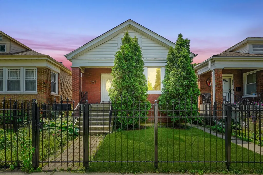 3545 West 62nd Place Chicago IL 60629