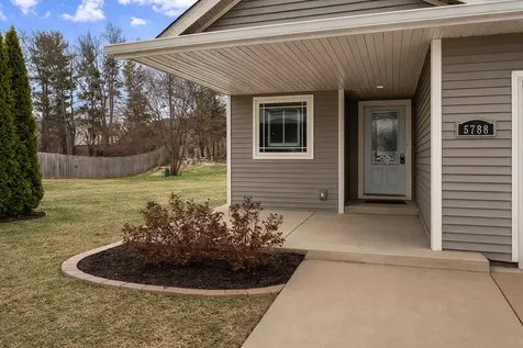 5788 Jackies Drive Loves Park IL 61111