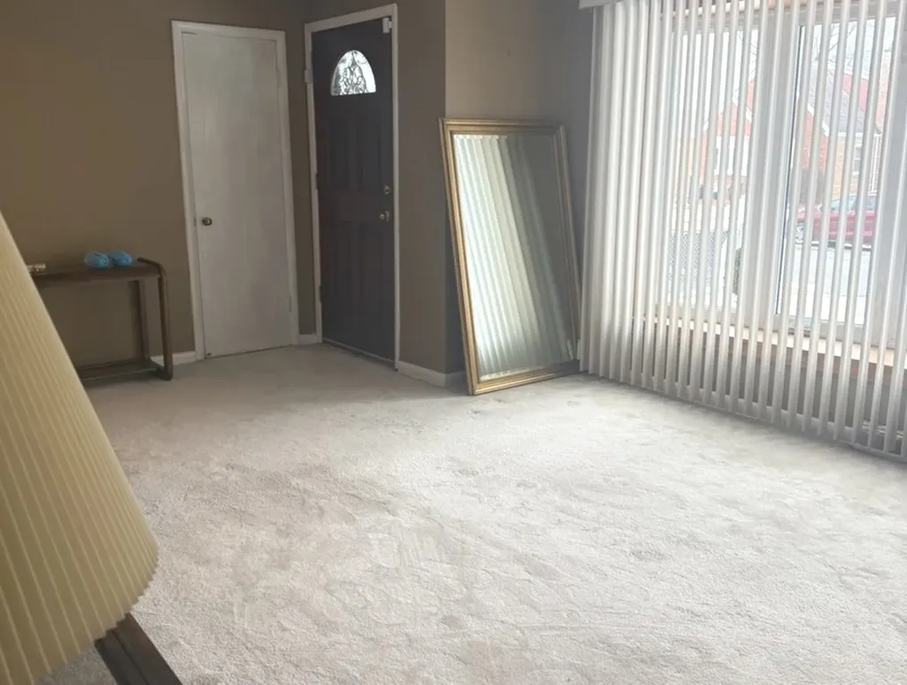 2553 West 82nd Place Chicago IL 60652