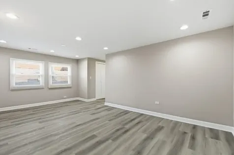 8305 South Maryland Avenue Chicago IL 60619