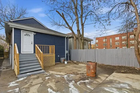 8305 South Maryland Avenue Chicago IL 60619