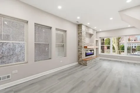 8305 South Maryland Avenue Chicago IL 60619