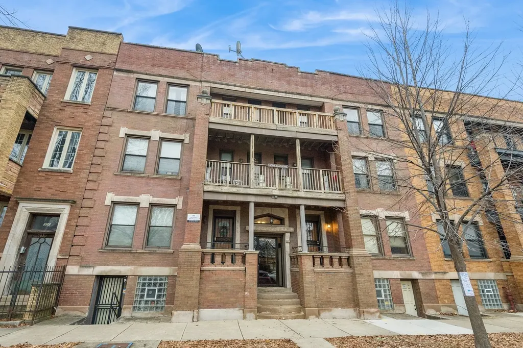 5014 South Prairie Avenue Chicago IL 60615