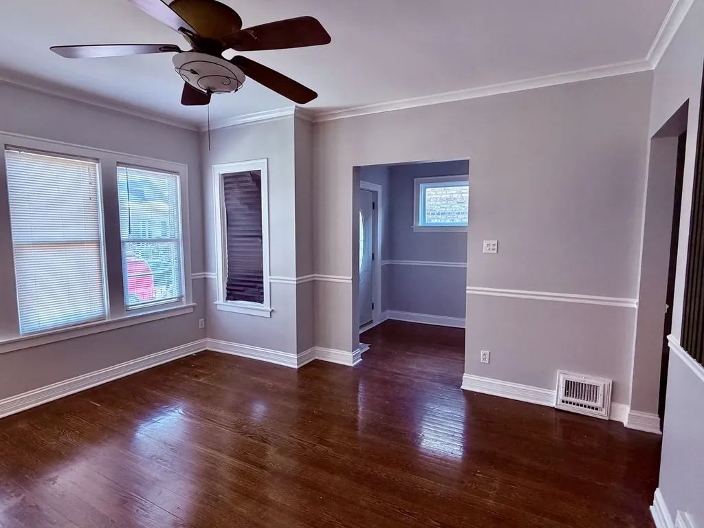 6210 South Sacramento Avenue Chicago IL 60629
