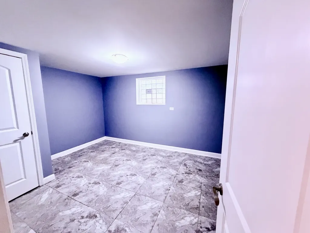 6210 South Sacramento Avenue Chicago IL 60629