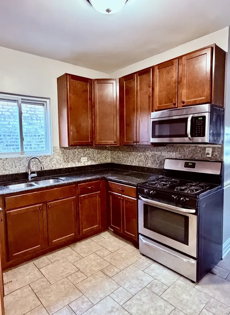 6210 South Sacramento Avenue Chicago IL 60629