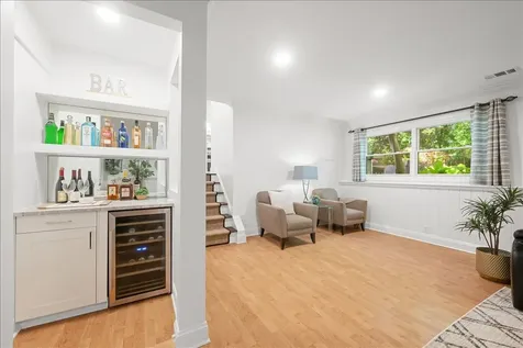 725 Kenwood Avenue Libertyville IL 60048